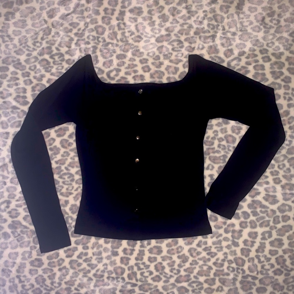 🌺3/$20🌺 Little black long sleeve sweater